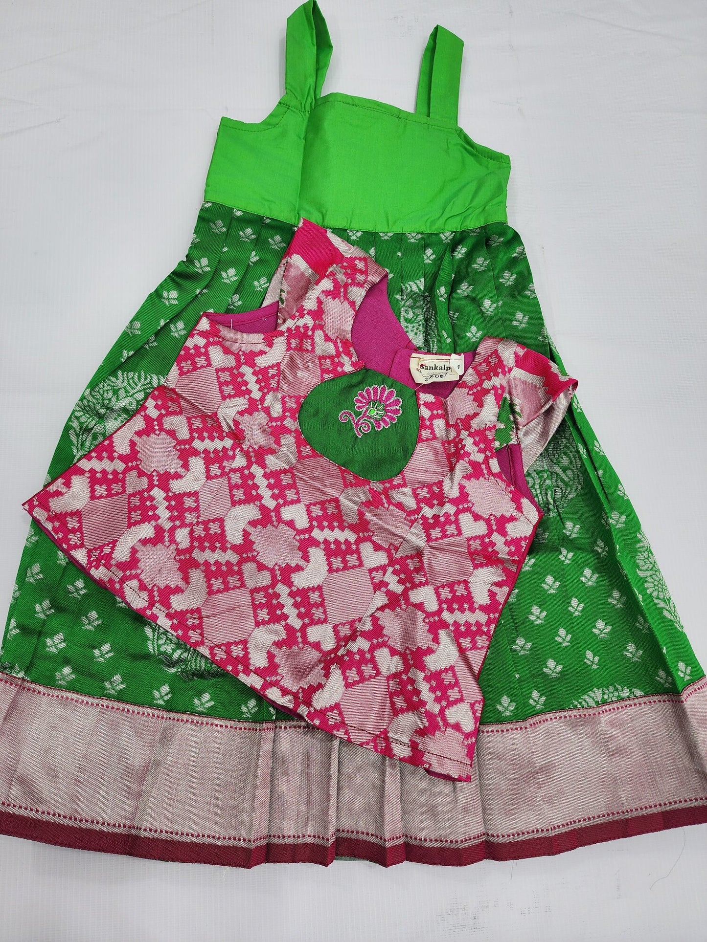 Banaras Lehenga set Green & Pink
