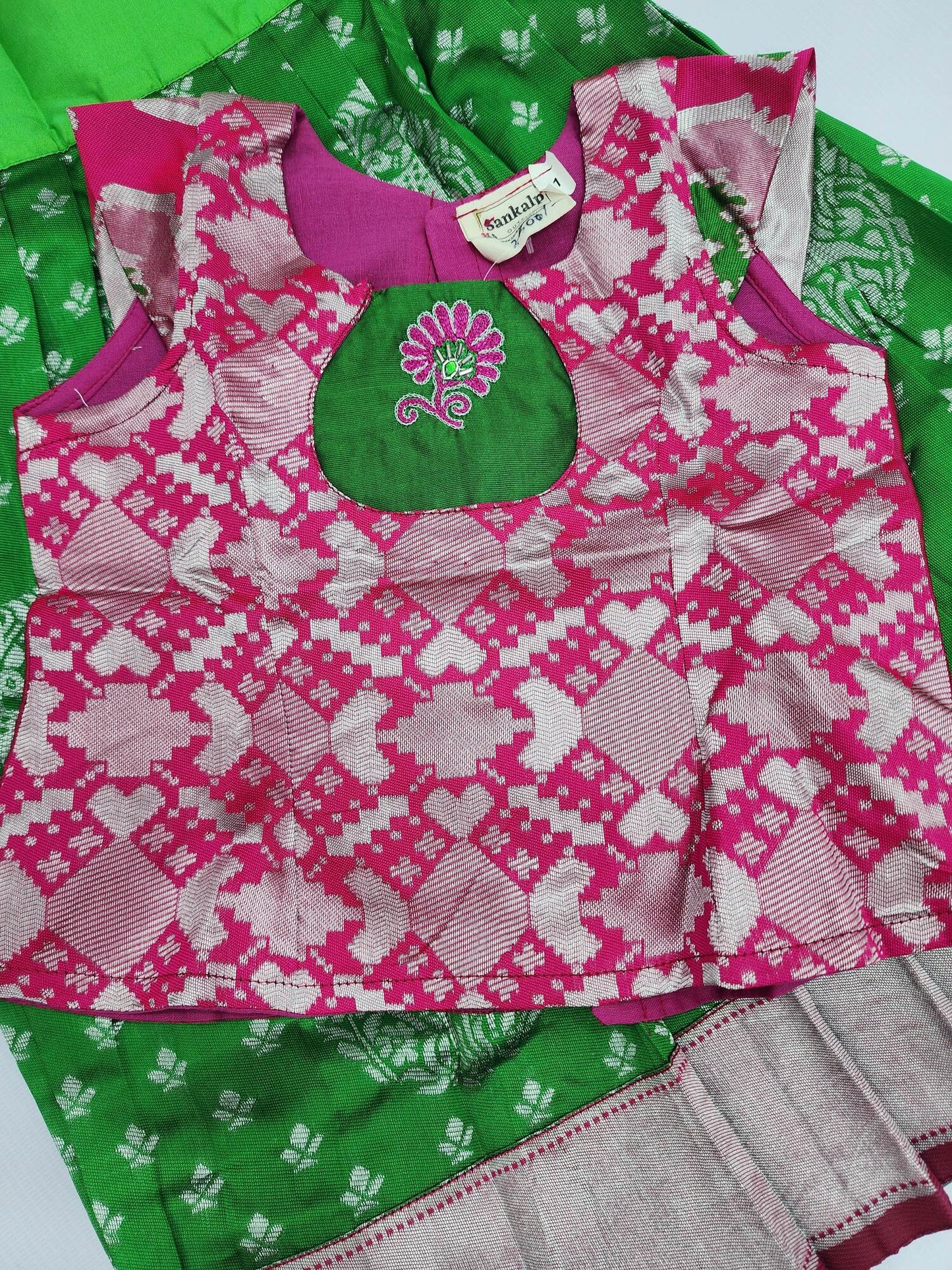 Banaras Lehenga set Green & Pink