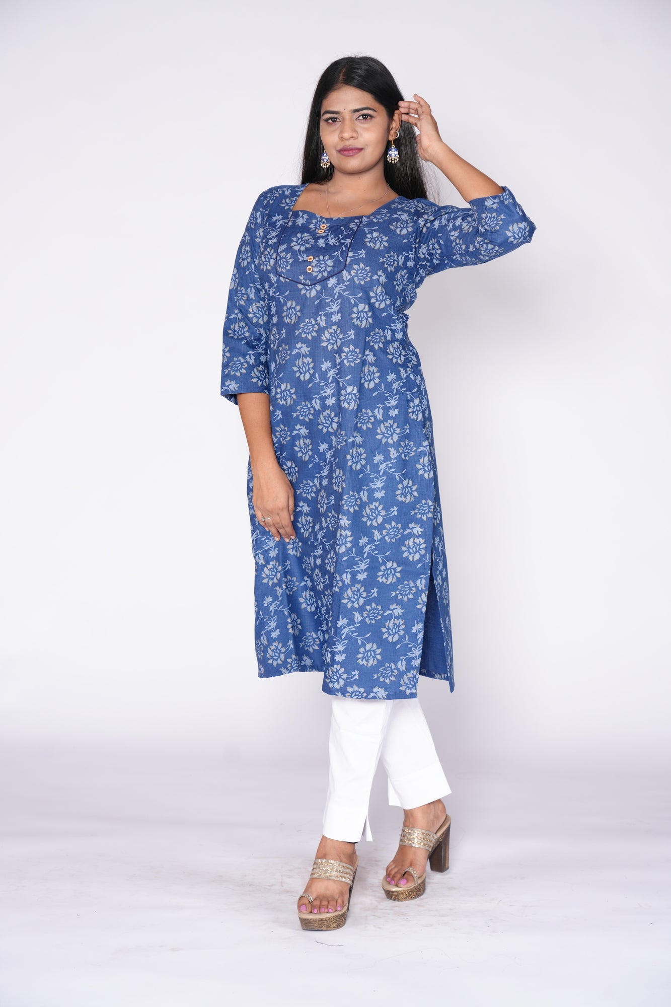 Woodbutton Blue Cotton Kurti