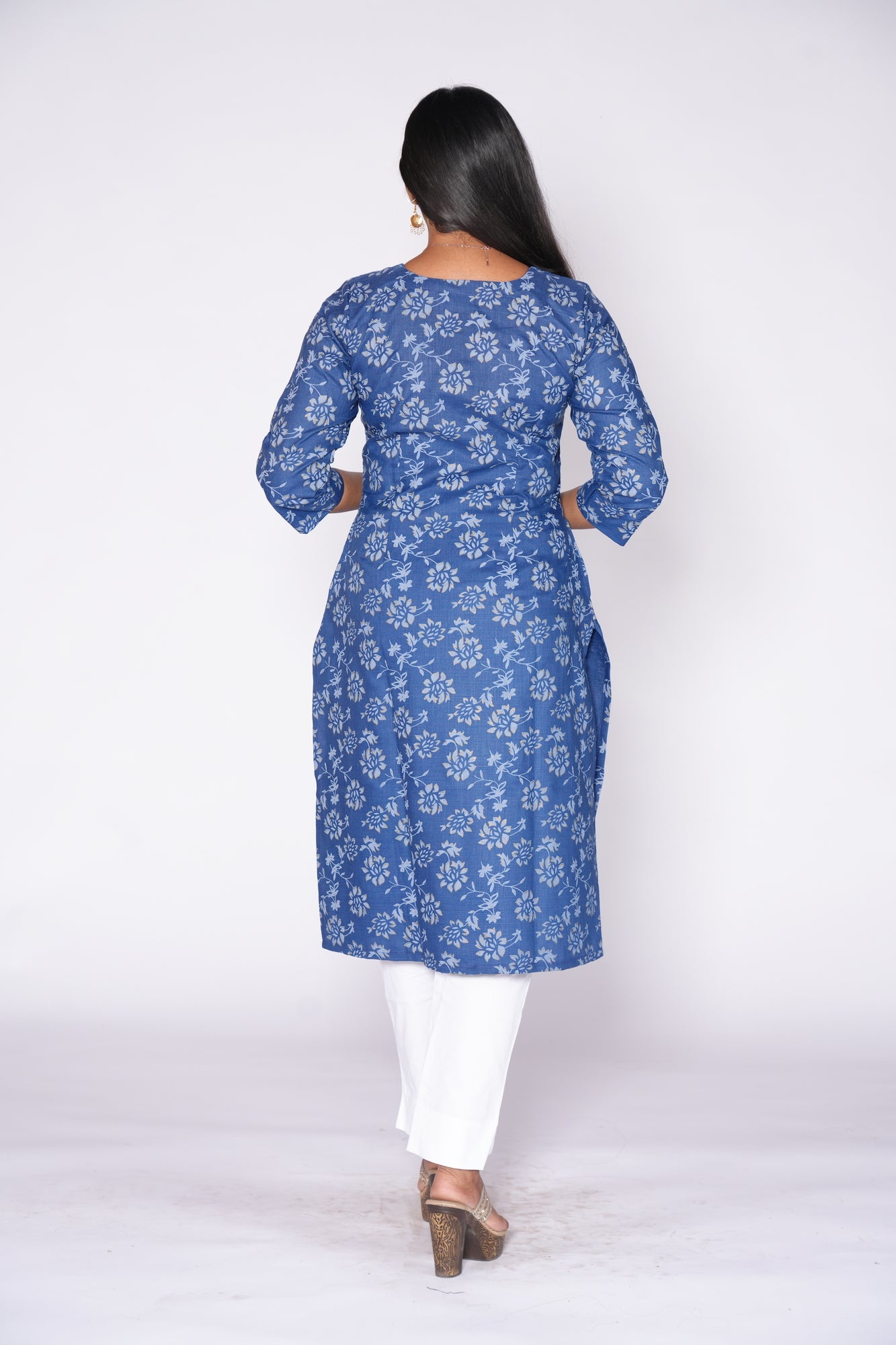 Woodbutton Blue Cotton Kurti
