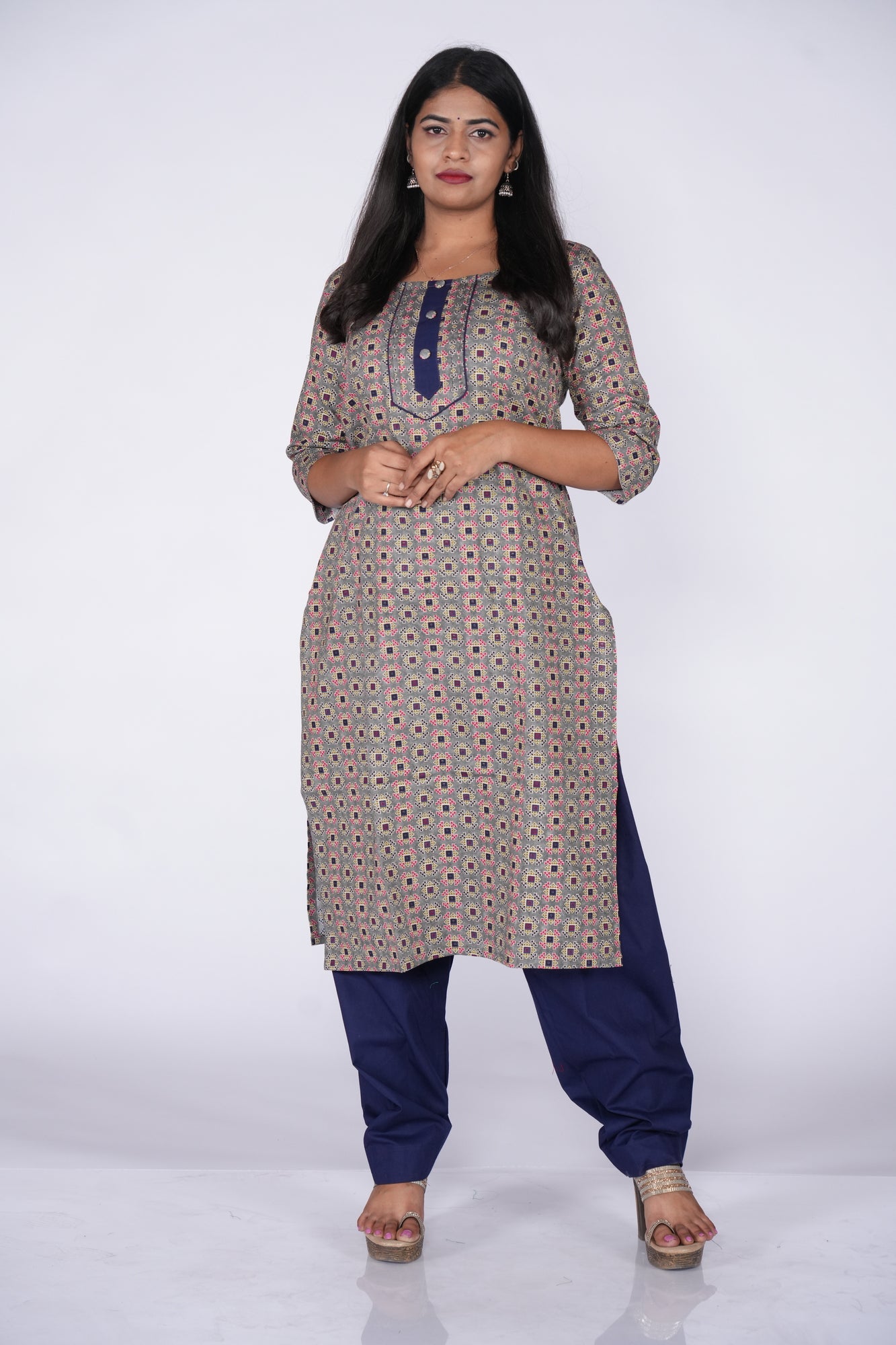 Light & Navyblue Cotton Top