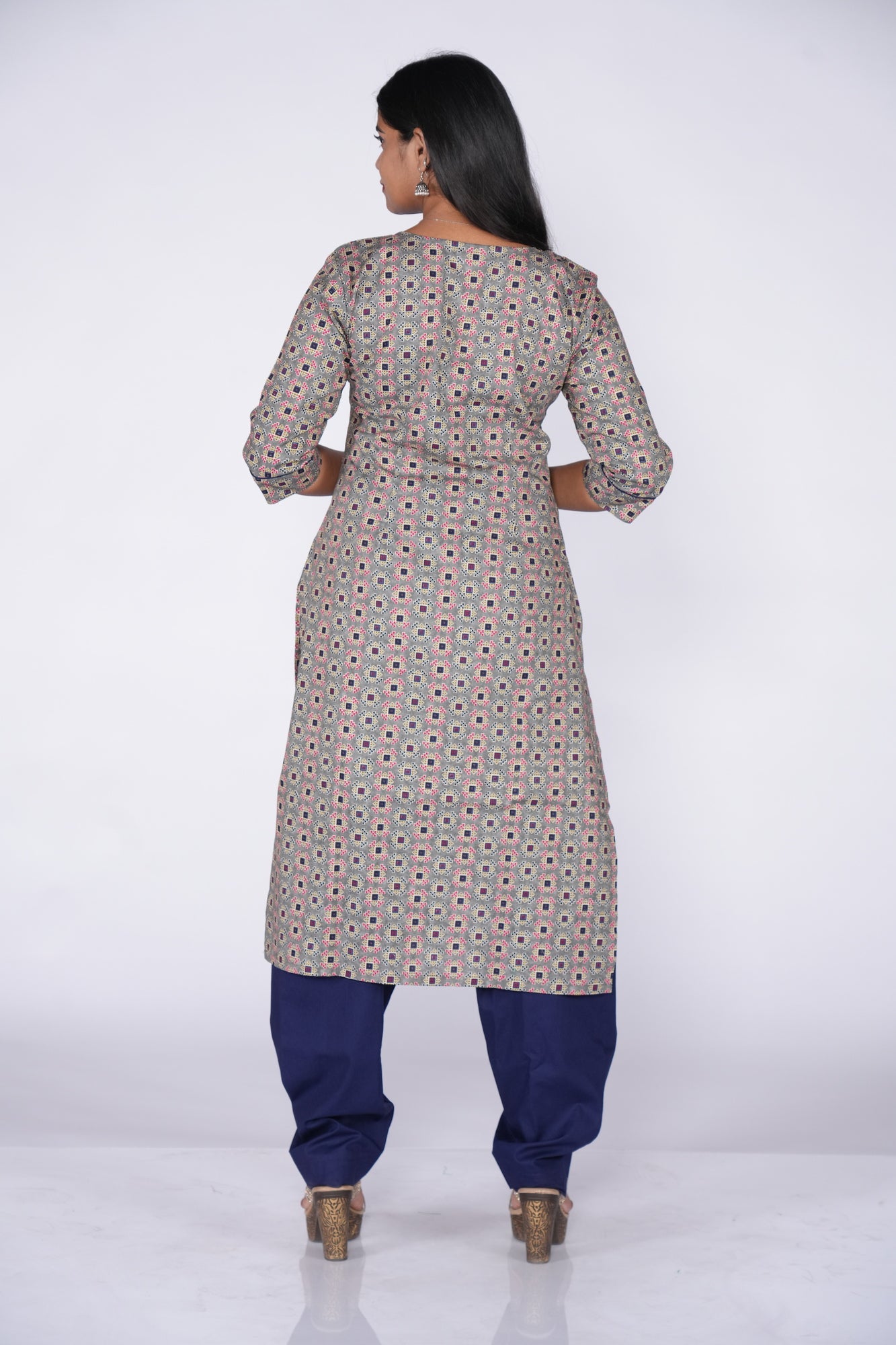 Light & Navyblue Cotton Top