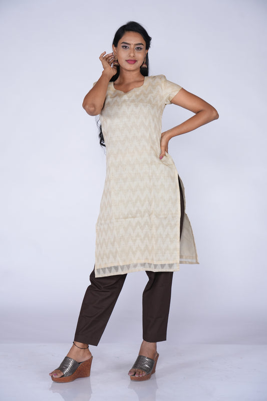 Light Colour Self ZigZag Pattern