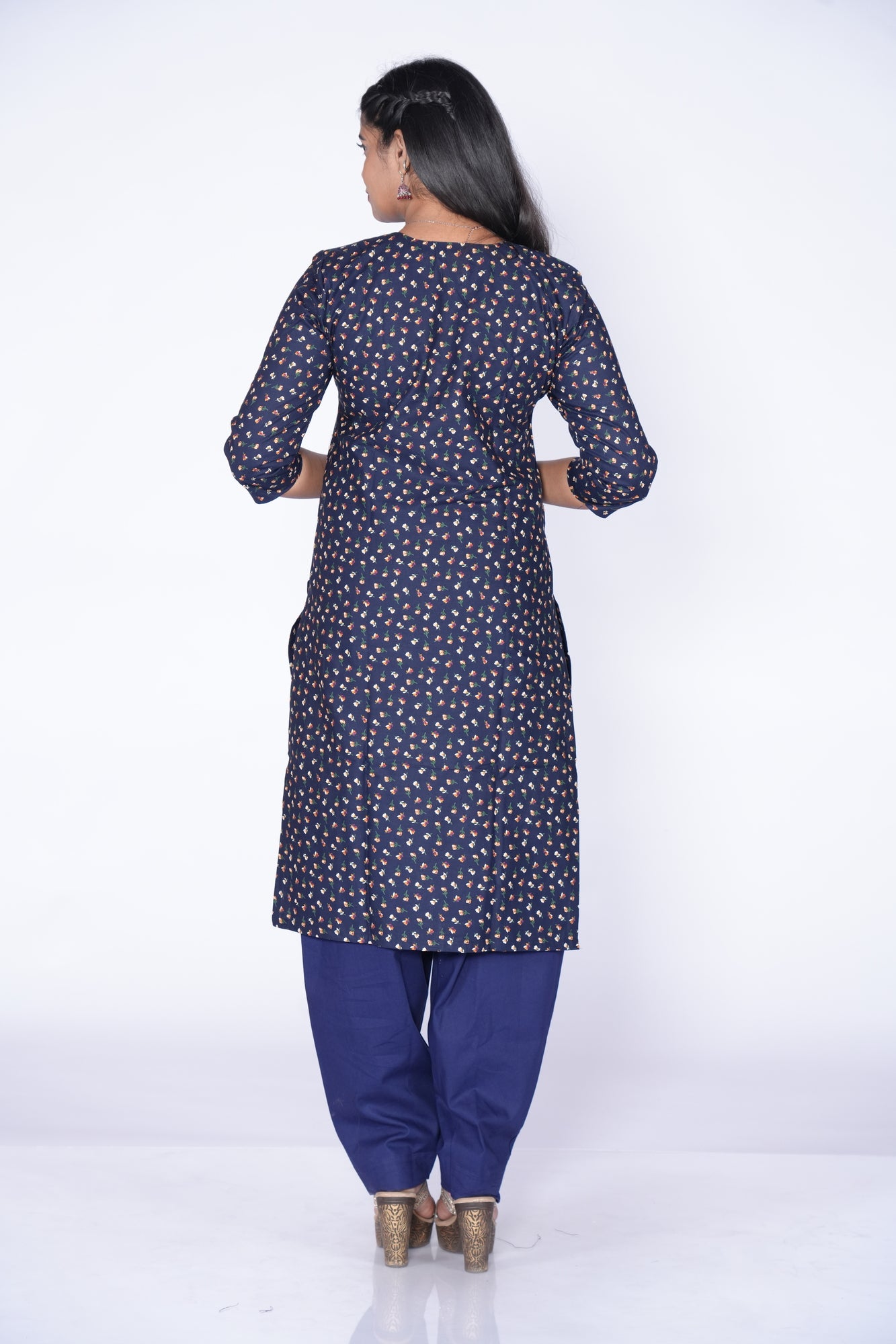 WoodRings Pattern Blue Cotton Kurti