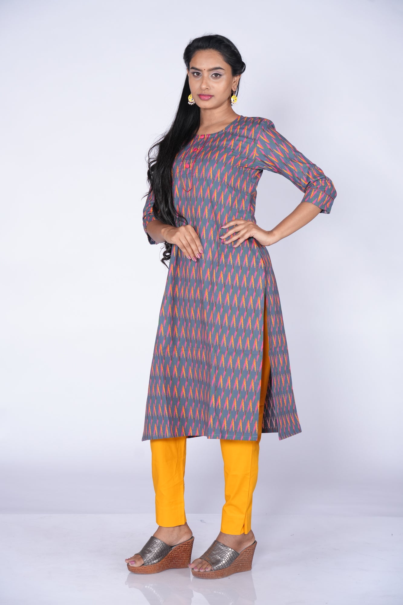 Ikkat prt Grey Peach Cotton Top
