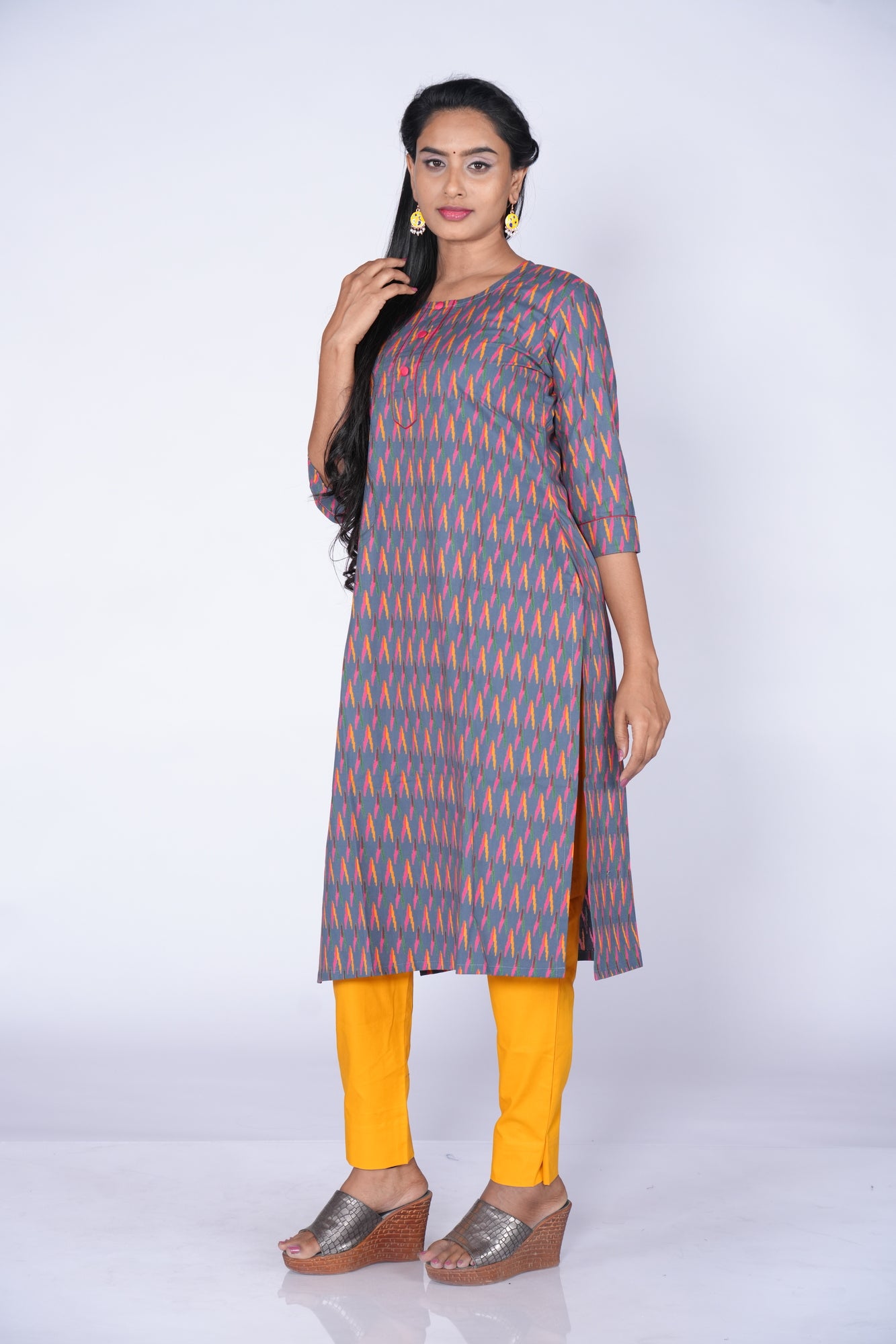 Ikkat prt Grey Peach Cotton Top