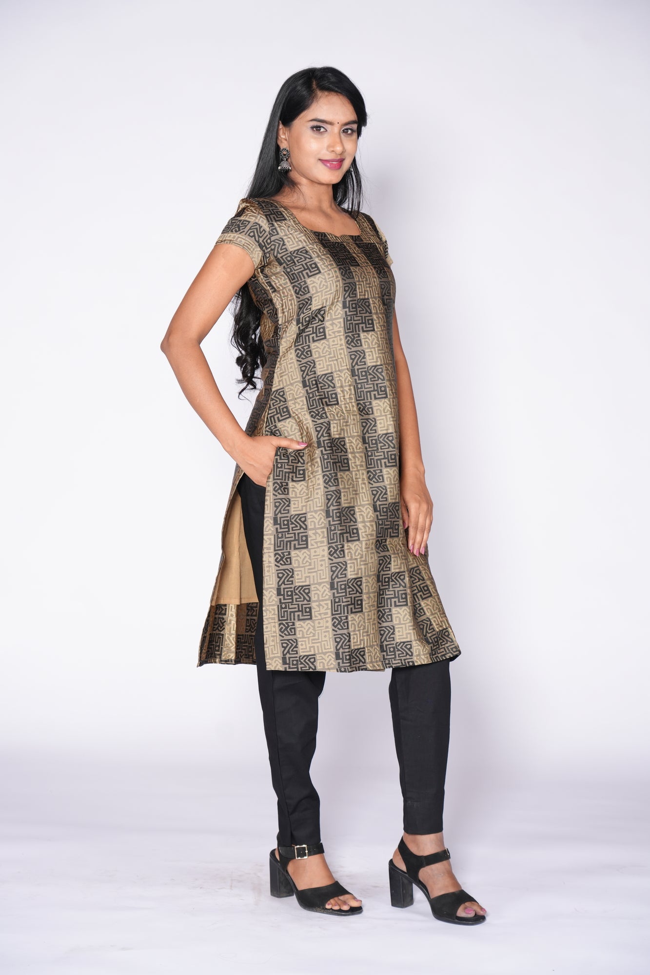 Black Cream Pattern Cotton Top